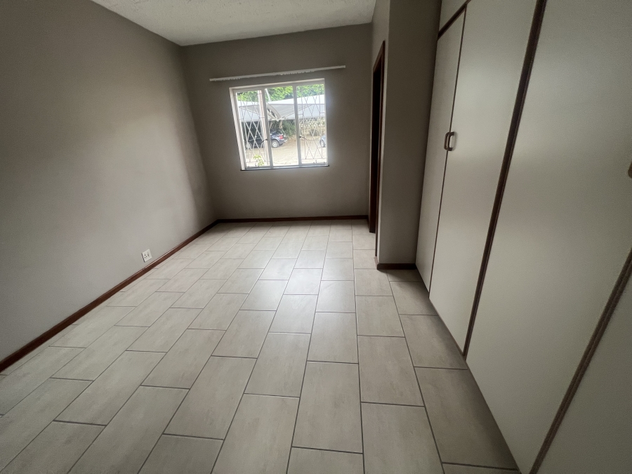 2 Bedroom Property for Sale in Bonza Bay Eastern Cape